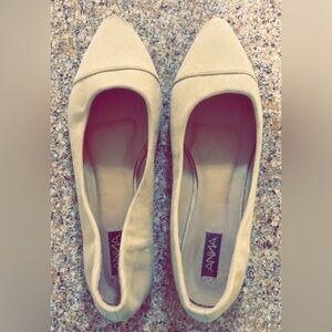 anna flats - cream - new without box - size 10